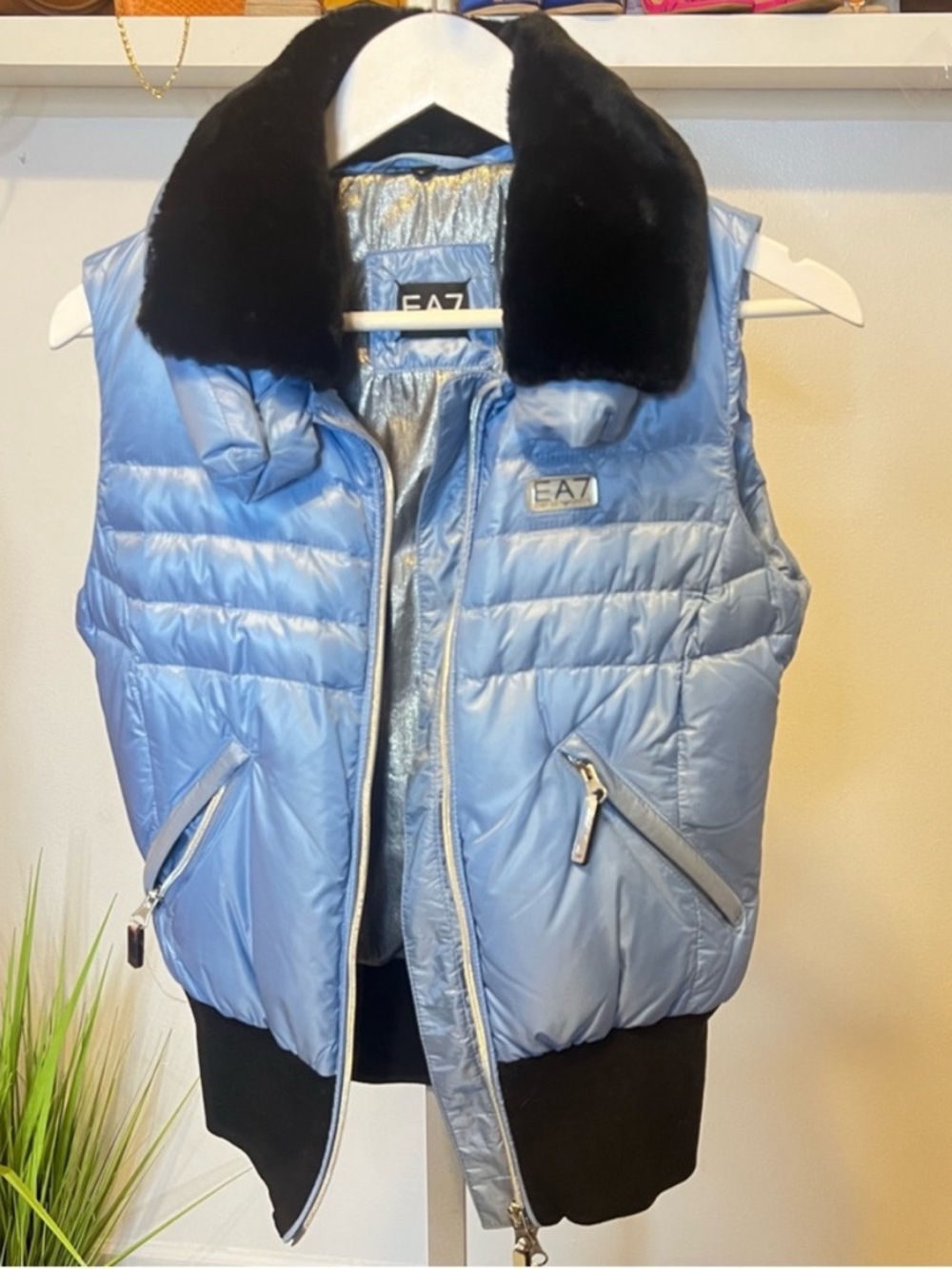 EA7 EMPORIO ARMANI Blue Sleeveless Puffer Jacket XS